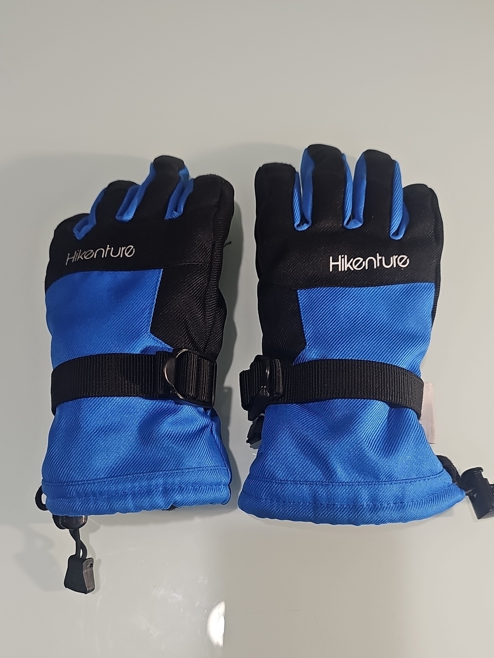 EUC 3M Thinsulate Kids Blue and Black Insulated Gloves by Hikenture Medium